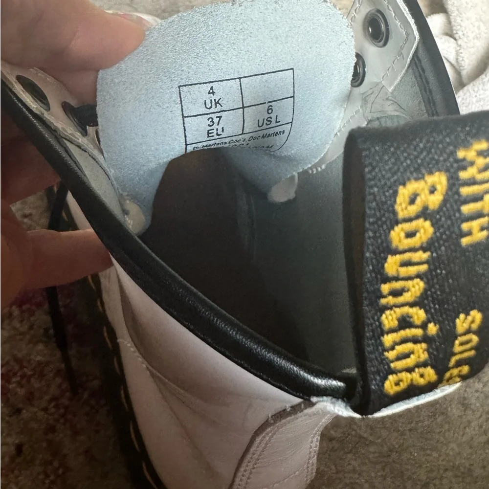 Dr Martens White Patent Leather Boots New Condition Size 37 Never Worn - Picture 8 of 8